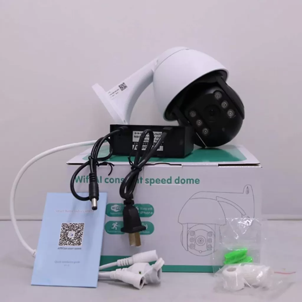 Camera Wifi CareCam Ngoài Trời Xoay Theo Chuyển Động 2.0Mpx 1080 FULL HD + Kèm thẻ nhớ 32Gb