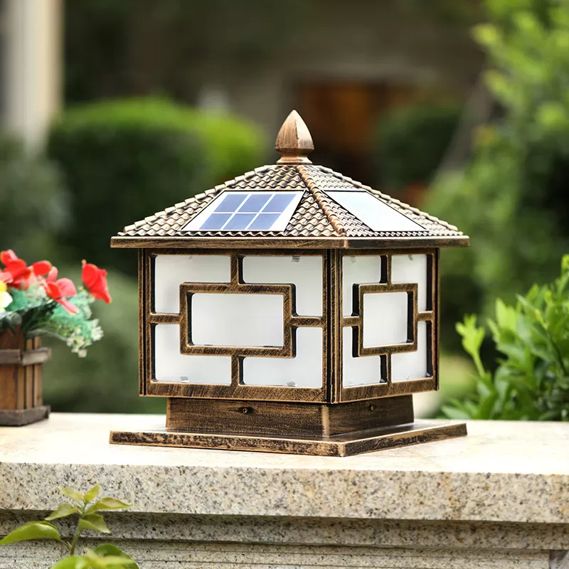 Đèn trụ cổng năng lượng mặt trời, có thể dùng điện 220V kết hợp, kích thước D250mm, có Remote điều khiển