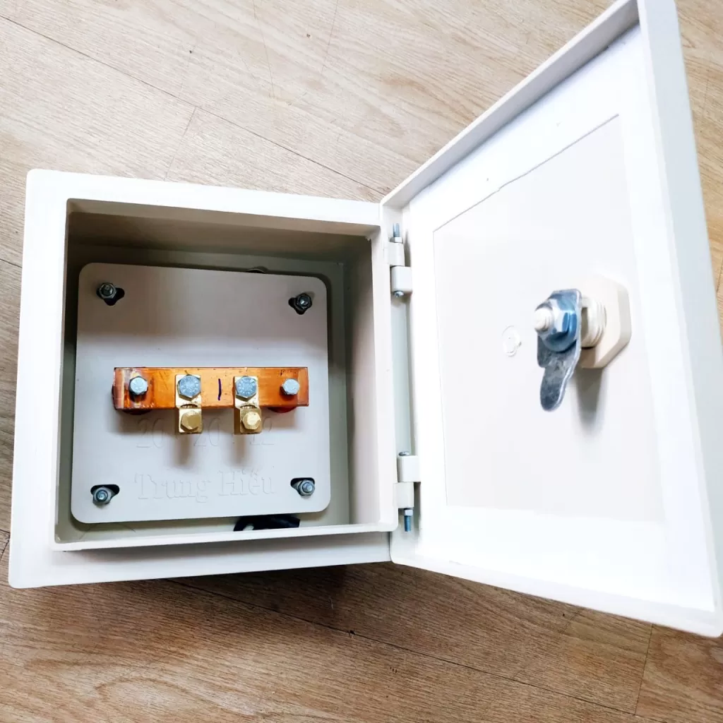 Hộp kiểm tra điện trở đất 20x20cm, hộp đo điện trở tiếp địa