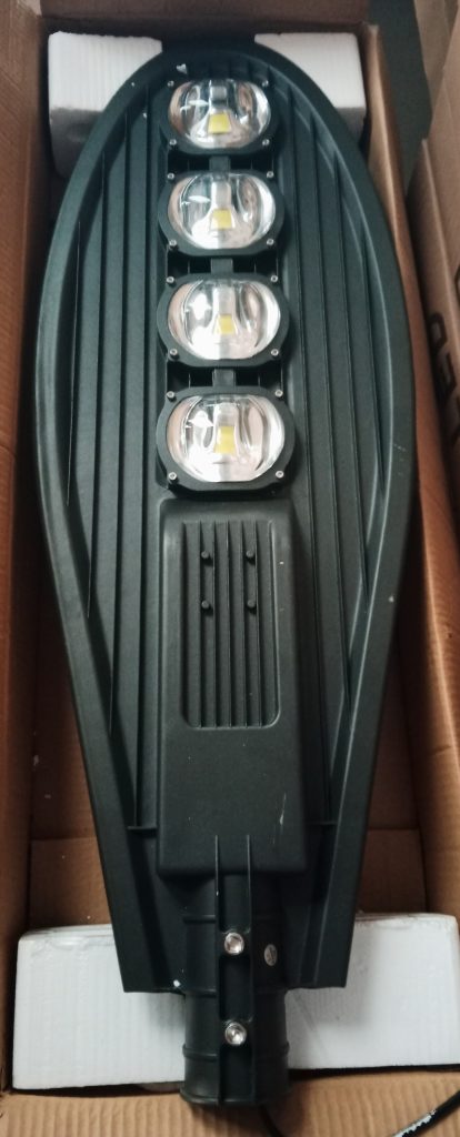 ĐÈN LED ĐƯỜNG 200W CHIẾC LÁ, ĐÈN LÁ 200W